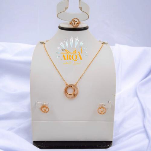 طقم 3 قطع تصميم مميز وراقي مطلي ذهب عيار 21