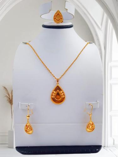 طقم مطلي ذهب مطابق لذهب عيار 21