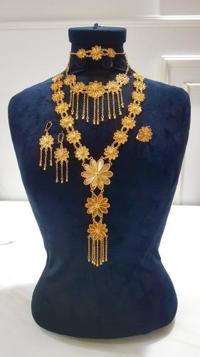 كرسي مطلي ذهب عيار 21 مطابق لذهب سعر