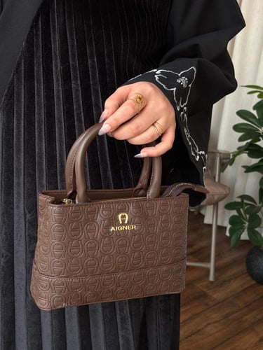 شنطة فاخرة اقنر