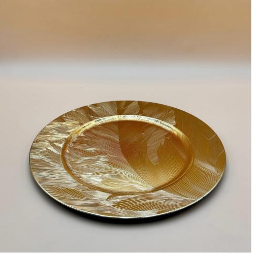 طبق تقديم ذهبي للحلويات والمكسرات والمعمول