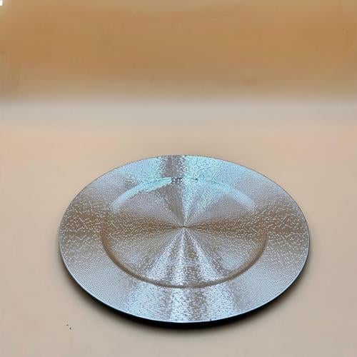 طبق تقديم فضي للحلويات والمكسرات والمعمول