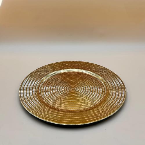 طبق تقديم ذهبي للحلويات والمكسرات والمعمول