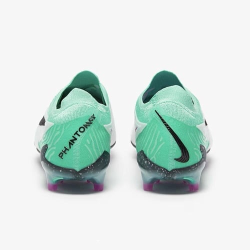 حذاء نايك فانتوم GX