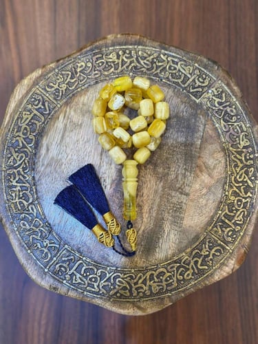 سبحة كهرمان جبس وعسل مع شهادة