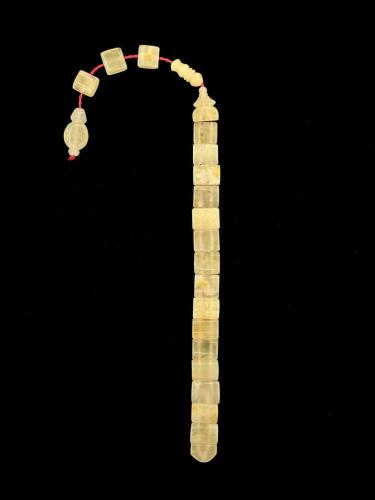 سبحة كهرمان قصة يونانية