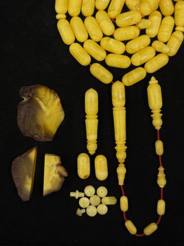 سبحة كهرمان حجر واحد