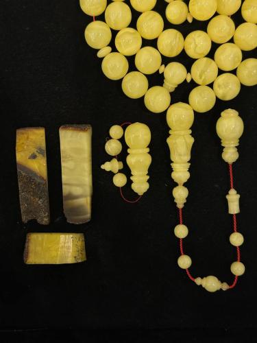 سبحة كهرمان حجر واحد