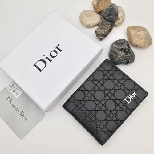 محفظة ديور بكامل الملحقات