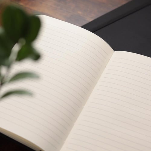 دفتر A6 بطباعة ذهبي