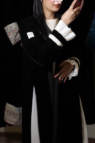 عباية اللؤلؤ