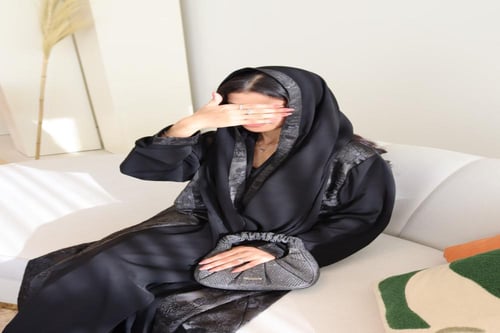 عباية الورد