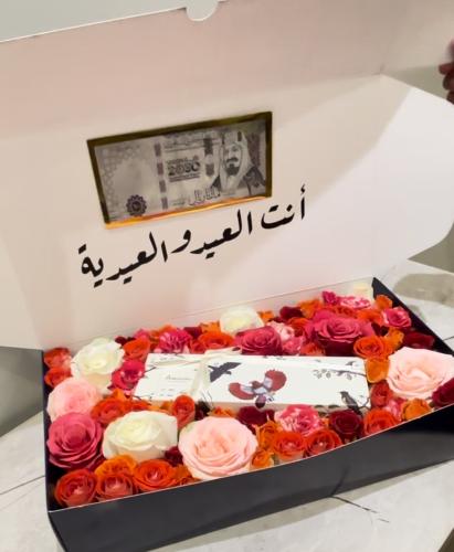 بوكس ورد مع شوكلاتة