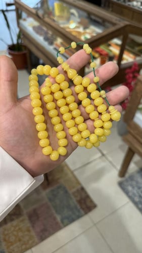 لون المكعبات اليمنيه الفاخره