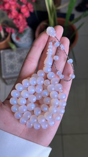 شبيه حجر الاوبال الطبيعي