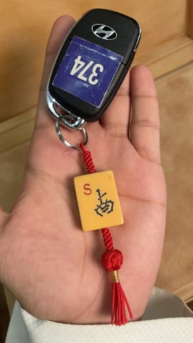 ميدالية بكلايت قديم