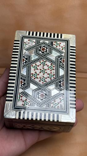 صندوق صدف طبيعي