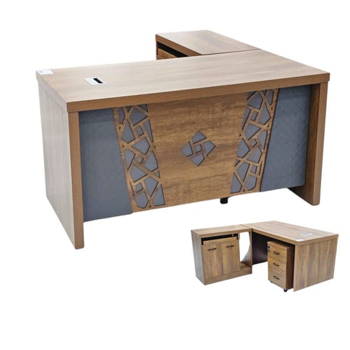 مكتب تنفيذي فاخر بتصميم عصري