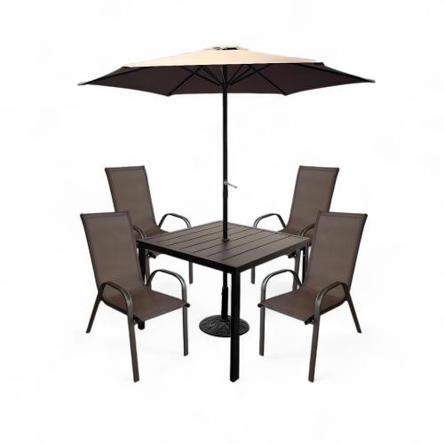 طاولة طعام خارجية