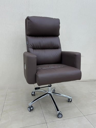 كرسي دوار جلد