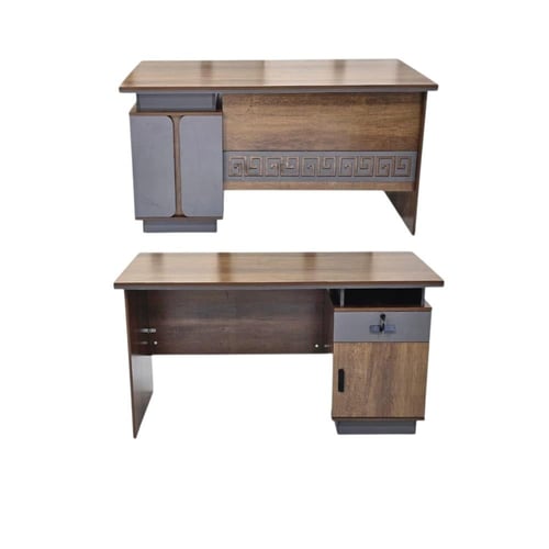 مكتب مودرن بوحدات تخزين جانبية