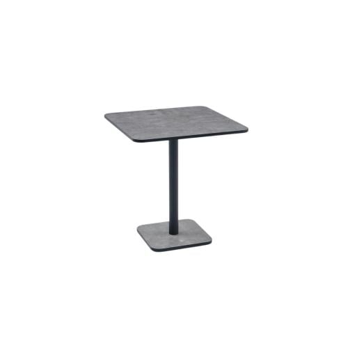 طاولة "كوادرا" العصرية