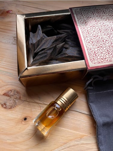 عرض 100 جرام عود تايقر + مخلط سمو مجاناً