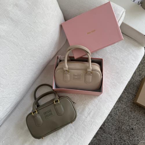 حقيبة MIU MIU