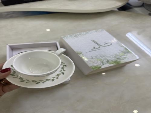 Cups with box