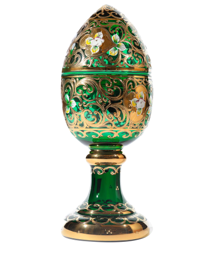 فازة بيضة فابرجيه باللون الأخضر مع قاعدة