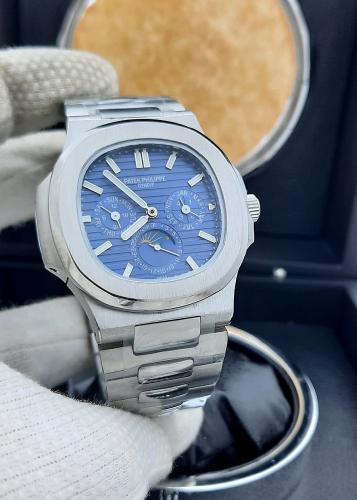 ساعة Patek Philippe