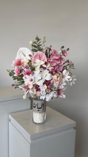 فازة ورد صناعي