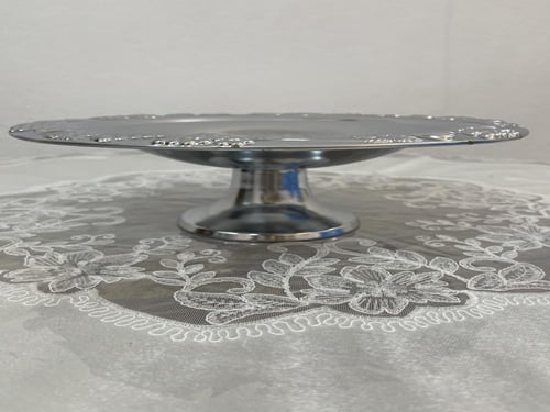 صحن تقديم منقوش