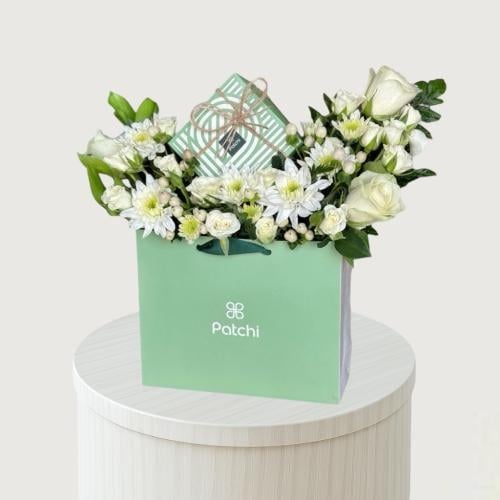 ورد وشوكولاتة