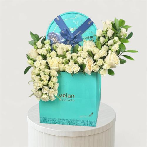 ورد وشوكولاتة