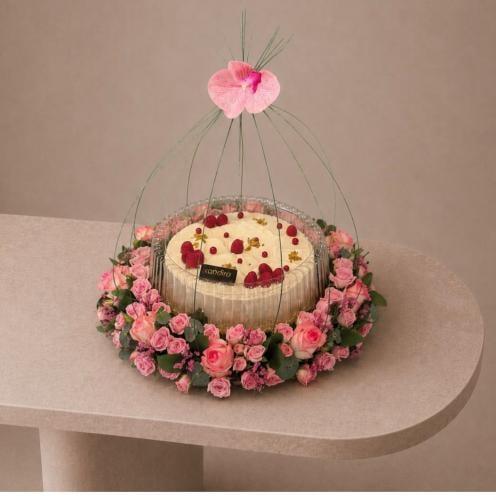 ستاند ورديات | كيك كبير