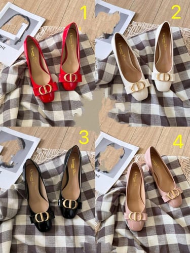 حذاء نسائي ماركة Dior