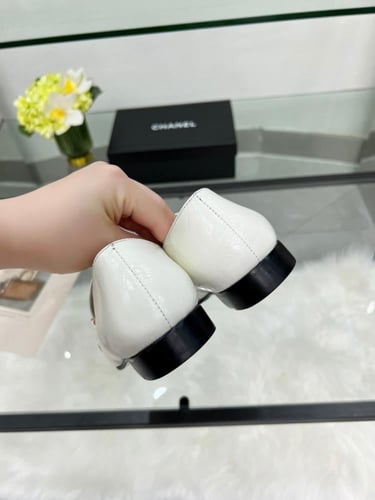 حذاء نسائي ماركة ‏Chanel