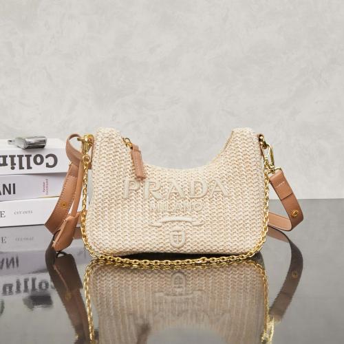 شنطه نسائية ماركة Prada