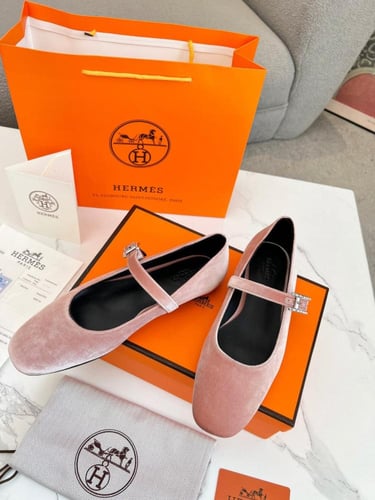 حذاء نسائي ماركة Hermès