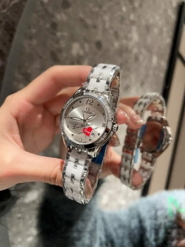 ساعة نسائية ماركة ‏Omega