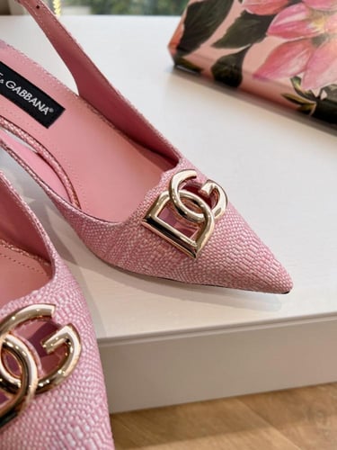 حذاء نسائي ماركة D&G