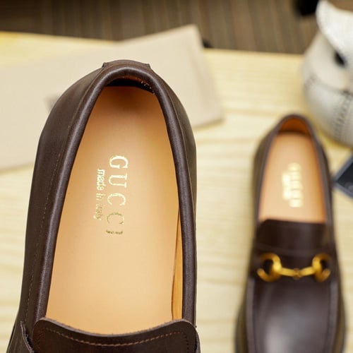 حذاء رجالي ماركة ‏Gucci