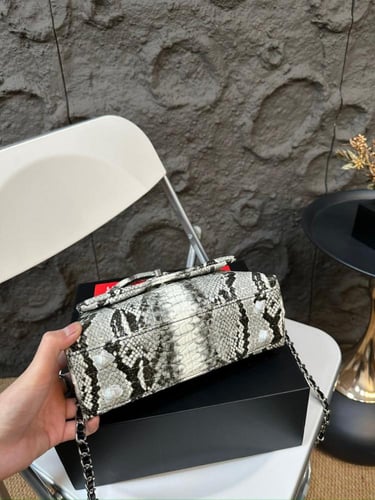 شنطة نسائية ماركة ‏Chanel