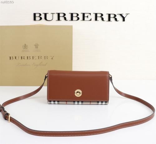 شنطه نسائية ماركة Burberry
