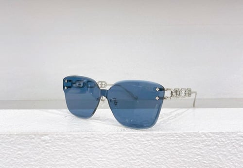 نظاره ماركة LV