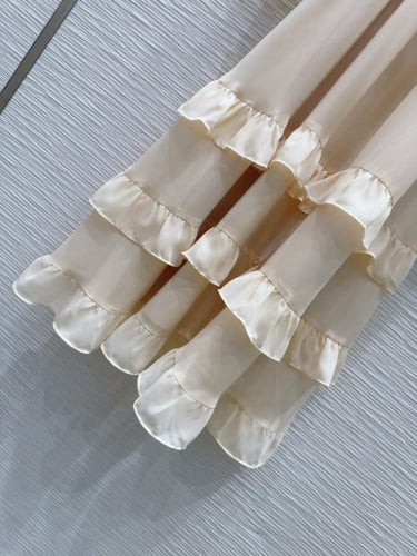 فستان ماركة Dior