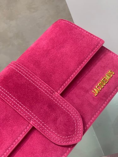 شنطة نسائية ماركة ‏JACQUEMUS