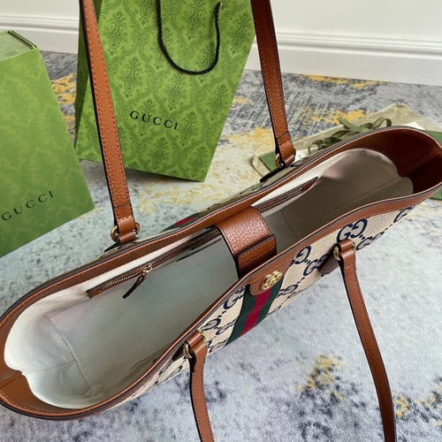 شنطة نسائية ماركة Gucci