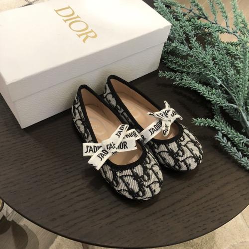 احذية اطفال ماركة Dior & Gucci